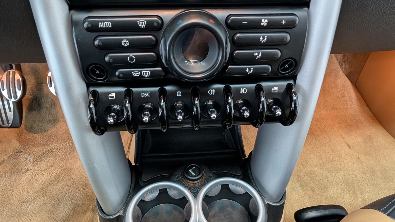 Fahrzeugabbildung MINI Cooper S Cabrio * Leder * Klima * SHZ *