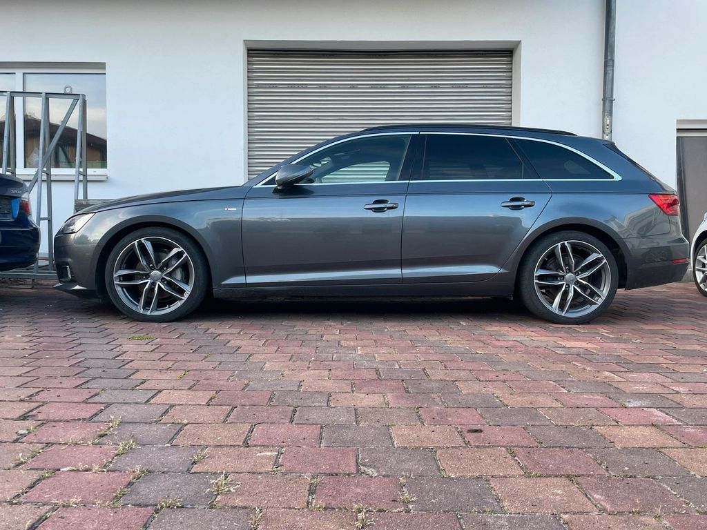 Image of Audi A4