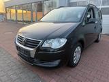 Volkswagen Touran Trendline Ahk/pdc Tüv neu - Volkswagen Touran aus 2007: Trendline