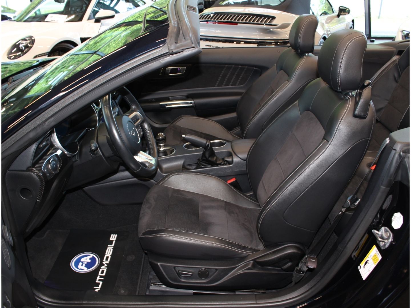 Fahrzeugabbildung Ford Mustang GT Convertible 5.0 Ti-VCT V8*Navi*Kamera