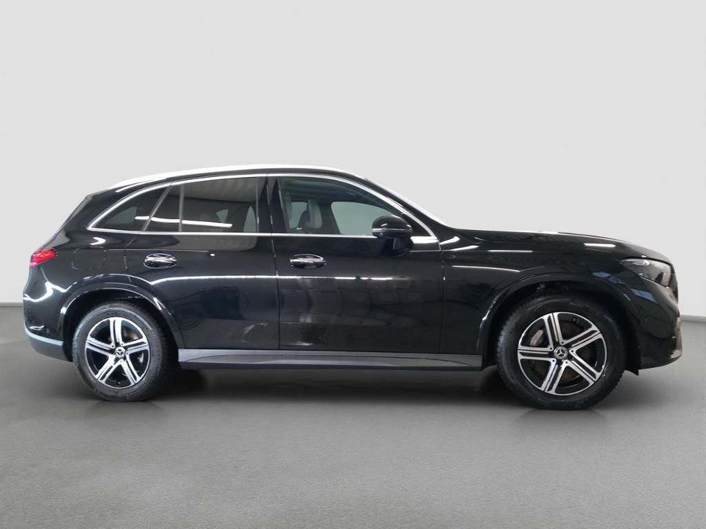 Fahrzeugabbildung Mercedes-Benz GLC 200 4M AMG*AHK*Pano-Dach*Distronic*360