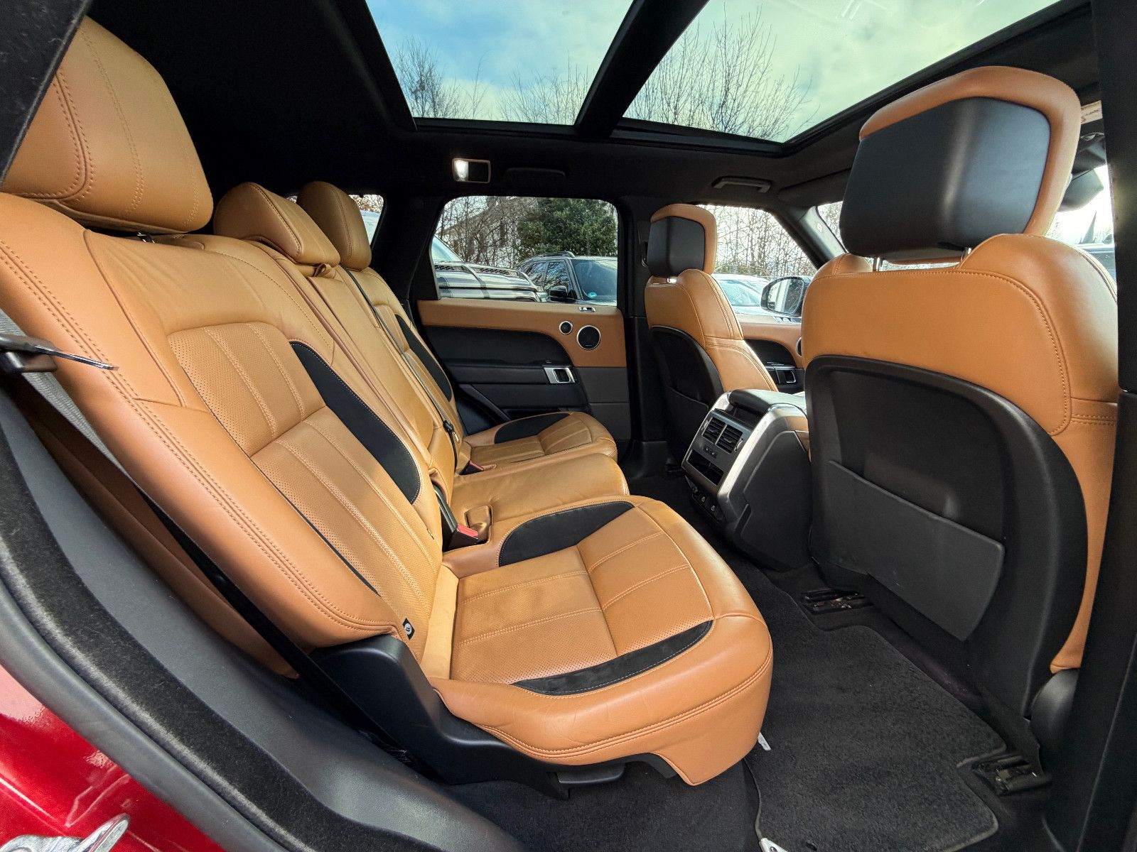 Fahrzeugabbildung Land Rover Sport HSE Dynamic D300/PANO/KAMERA/MERIDIAN