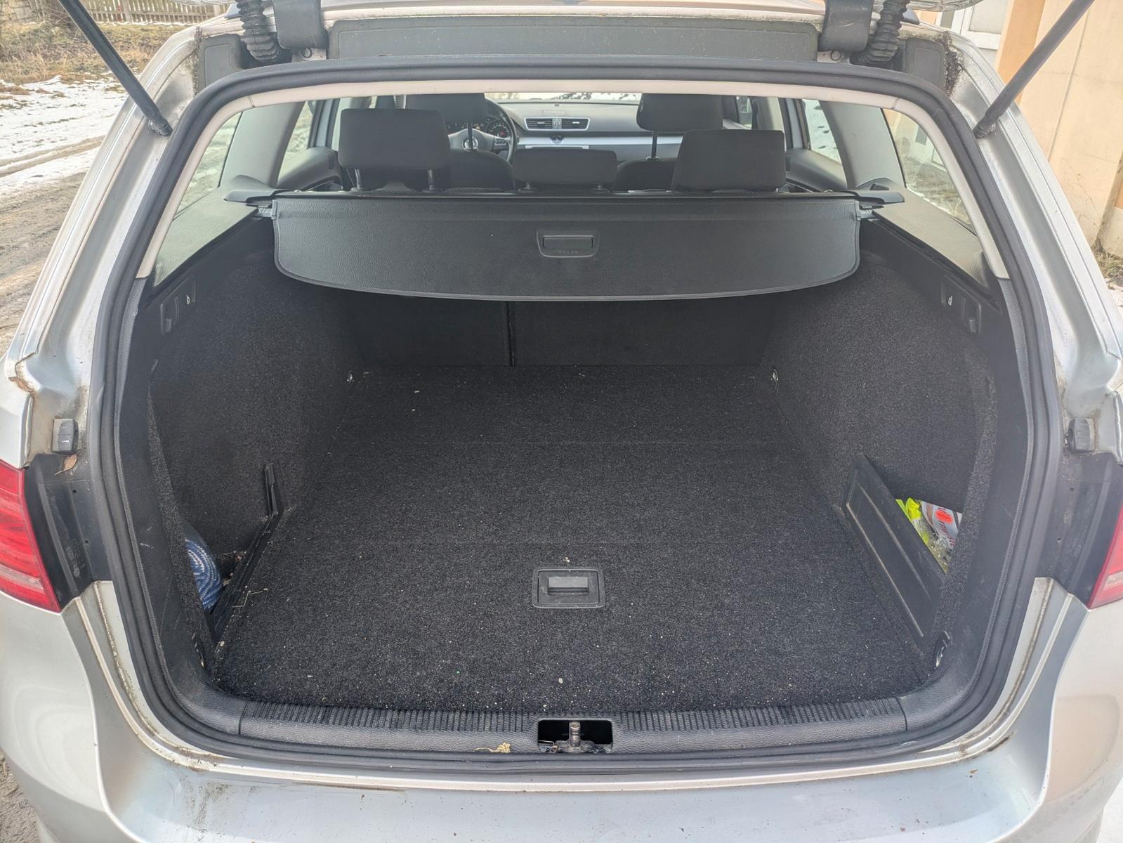 Volkswagen Passat 2011 — photo 9