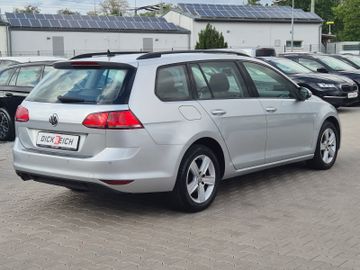 Volkswagen Golf - 4