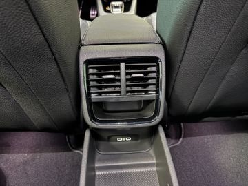 Skoda Octavia Combi 1.5 TSI Sportline Matrix AHK