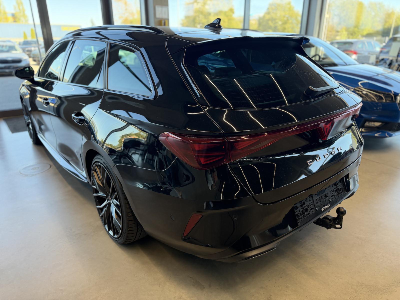 Cupra Leon ST 2.0TSI DSG 4Dr. Black Edition Sennheiser, миниатюра 4