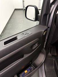 Opel Zafira Life - 8