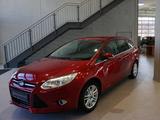Ford Focus 1.6 EcoBoost TITANIUM *BI-XENON* AKTION* - Ford Focus: Kombi, 1.6
