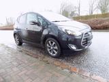 Hyundai ix20 1.6 Automatik Kamera HU 4.27 - Hyundai ix20 mit Benzin-Antrieb: Kleinbus
