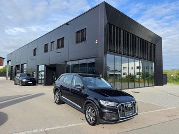 Audi Q7 - 1