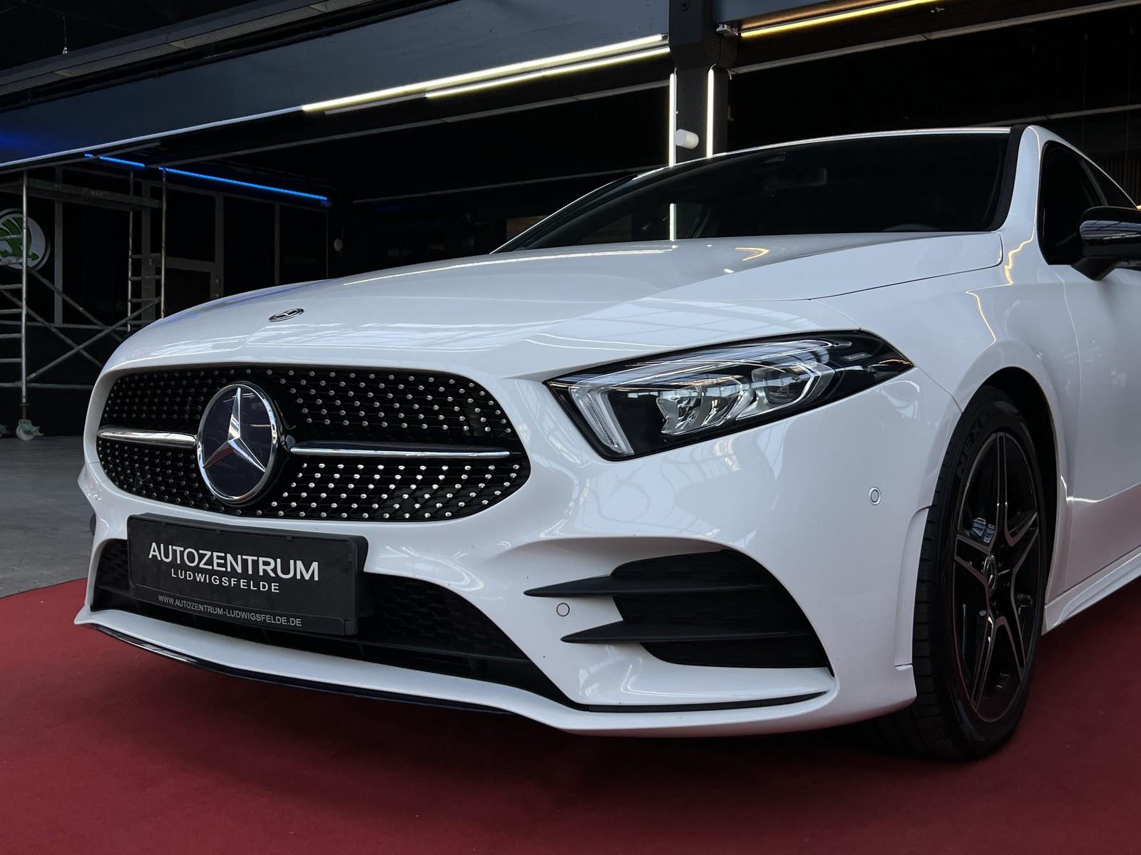 Mercedes-Benz A 250 AMG Line LED / ATTENTION ASSIST / SPURHALT