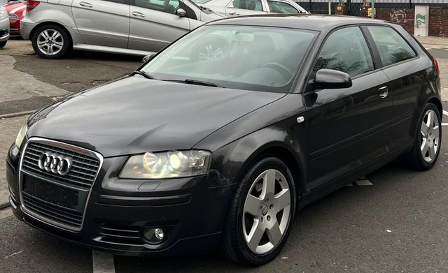 Audi A3 2.0 FSI Ambition *XENON-8FACH-KLIMAAUT*