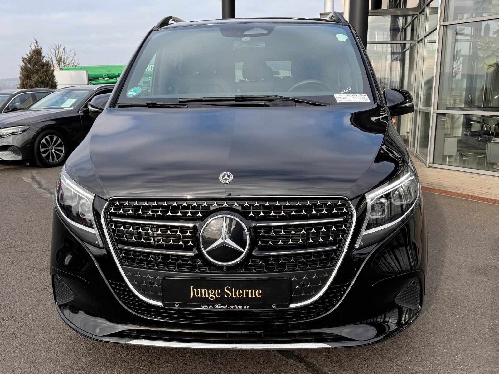 Fahrzeugabbildung Mercedes-Benz V 300 d 4MATIC AVA Extral AHK Standheiz