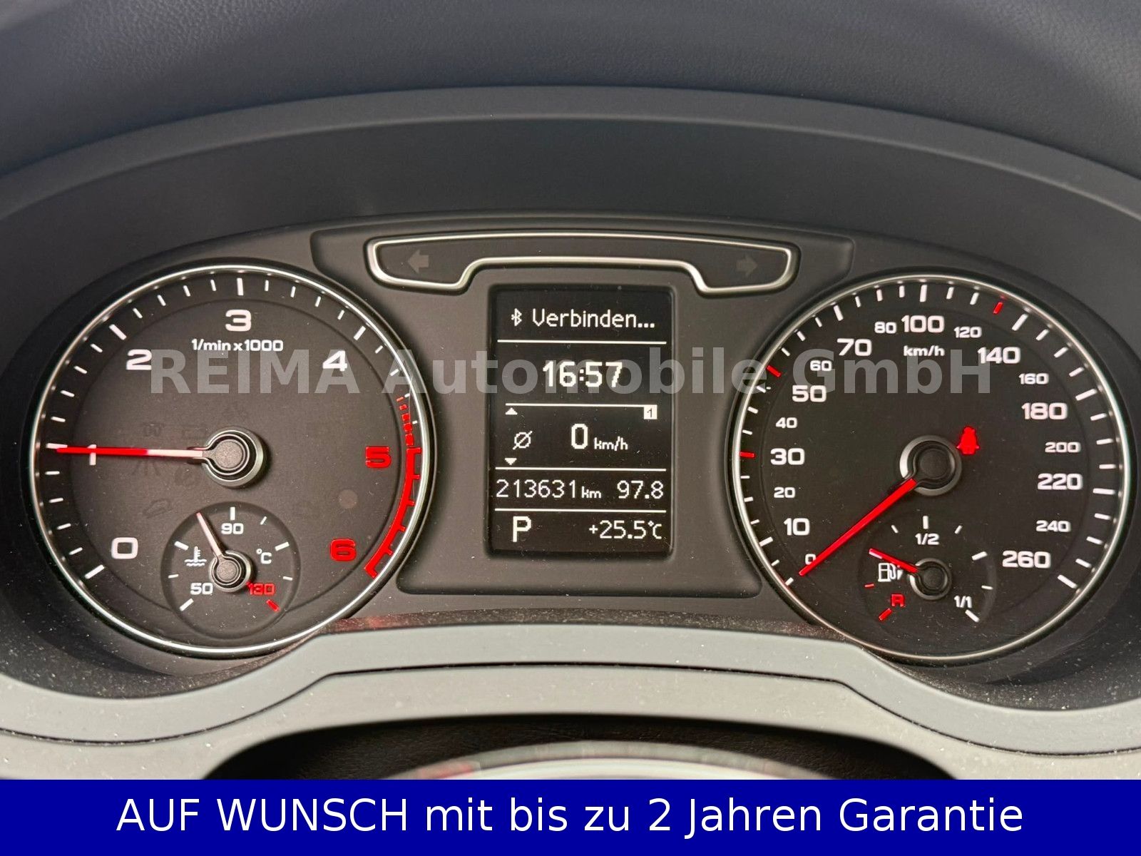 Fahrzeugabbildung Audi Q3 2.0 TDI quattro, S-Line, Navi