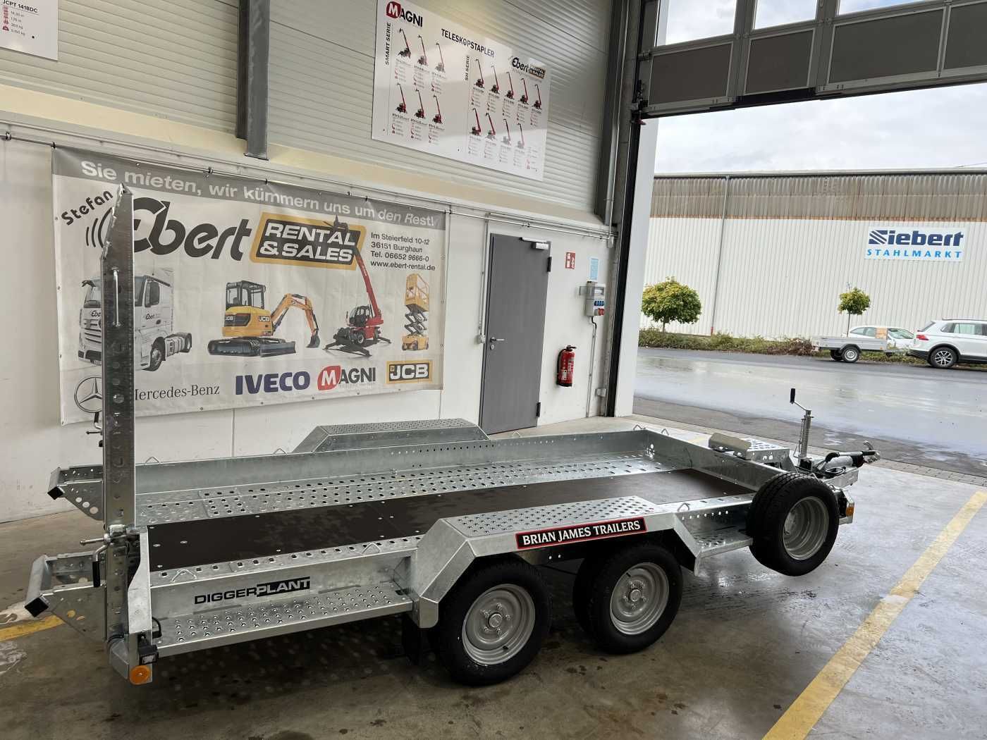 Fahrzeugabbildung Brian James Cargo Digger Plant 2 / Länge 3.700mm / 3.500kg