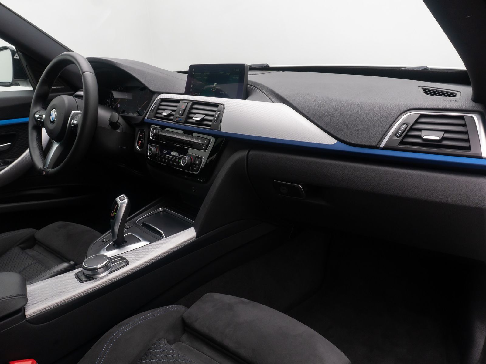 Fahrzeugabbildung BMW 320 Gran Turismo M Sport Kamera Alarm HUD 19Zoll