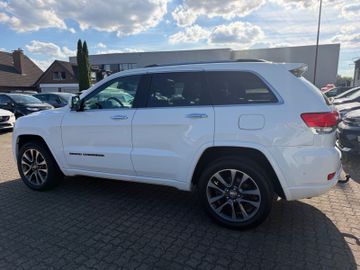 Jeep Grand Cherokee - 12