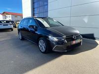 Volkswagen Golf VIII Variant 2.0 TDI Life NAVI LED PDC APP