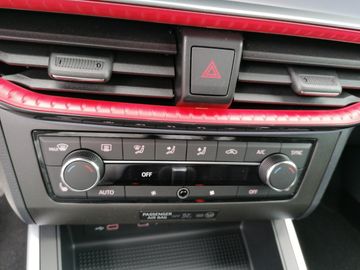 Fahrzeugabbildung SEAT Arona 1.0 TSI FR+DSG+TEMPOMAT+R-KAMERA+SITZHEIZ+