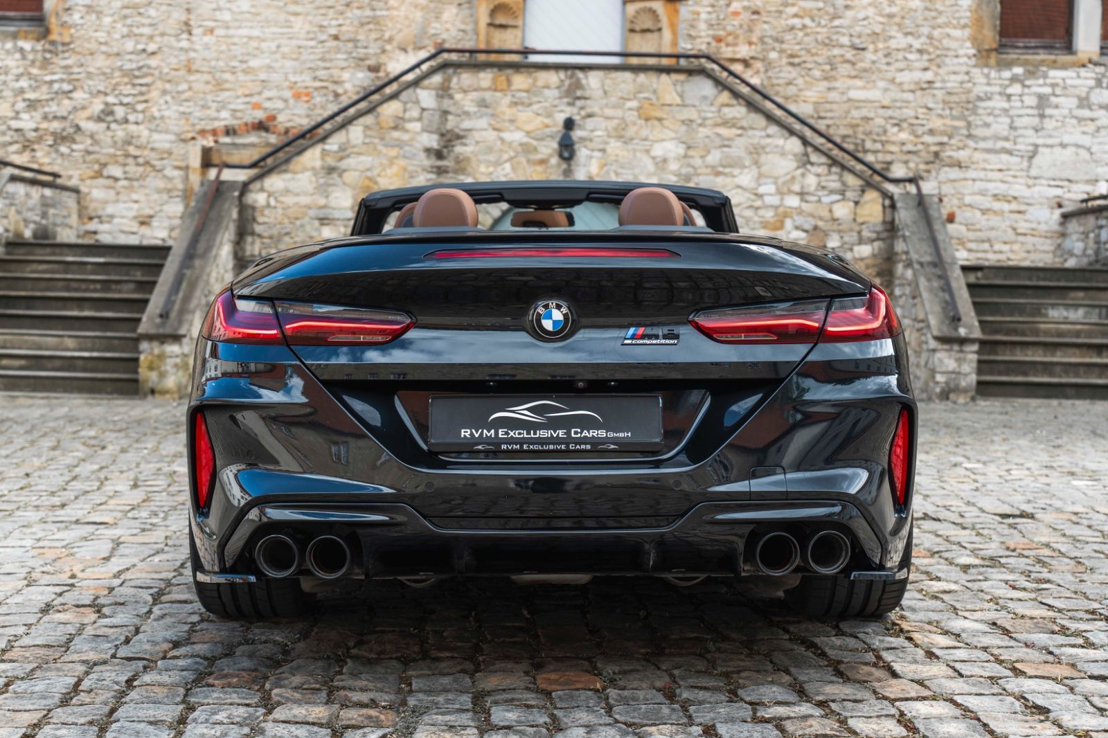 Fahrzeugabbildung BMW M8 Cabrio Competition LASERLICHT HUD H&K 360° M