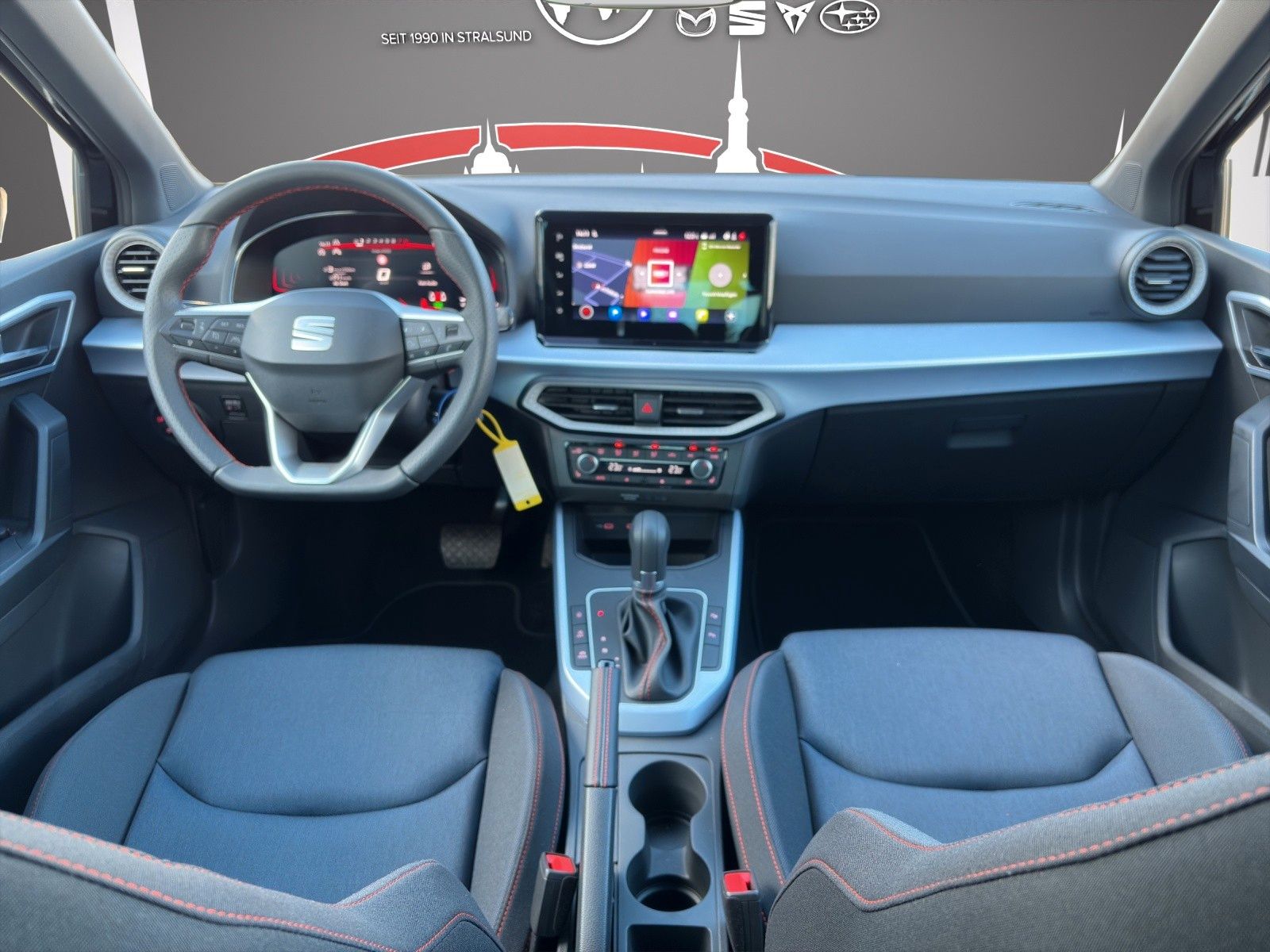 Fahrzeugabbildung SEAT Arona 1.0 TSI FR DSG NAVI/ACC/AHK/SHZ/GJR
