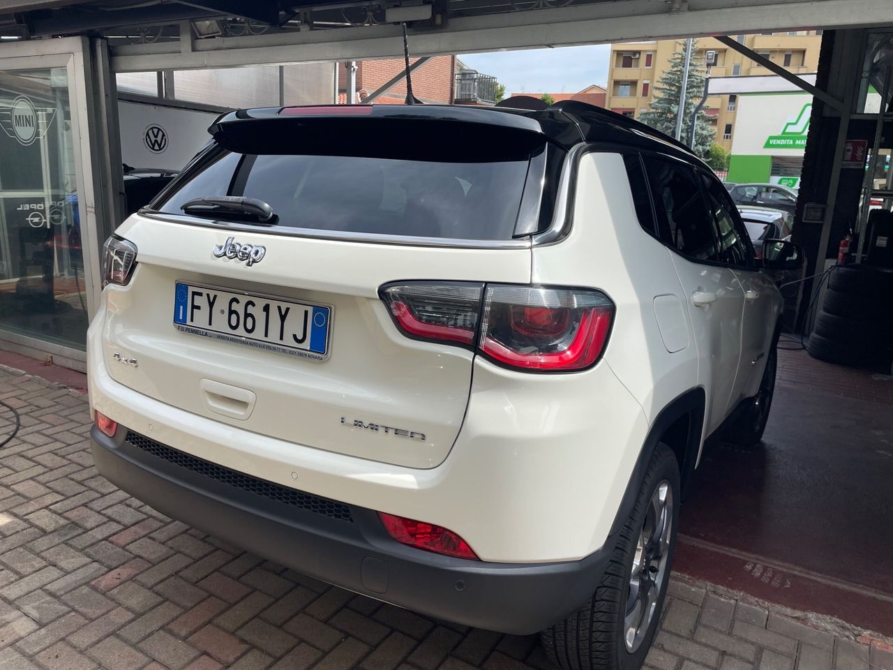 Jeep Compass 2.0 Multijet II aut. 4WD Limited imagem 3