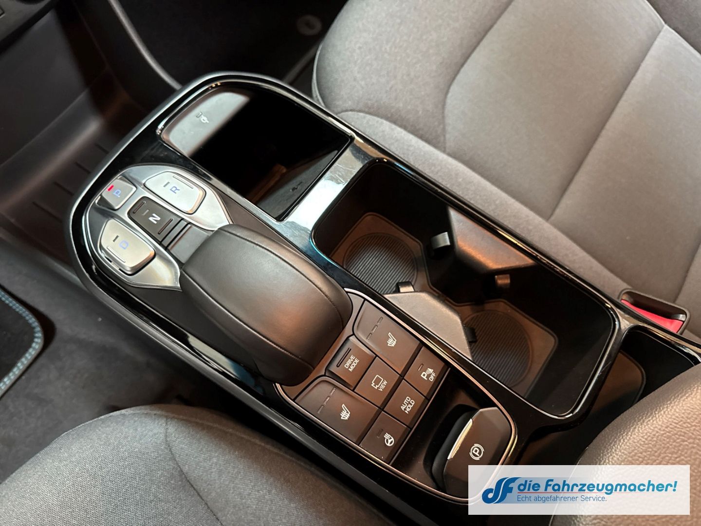 Fahrzeugabbildung Hyundai IONIQ Style Elektro Navi Soundsystem LED ACC App