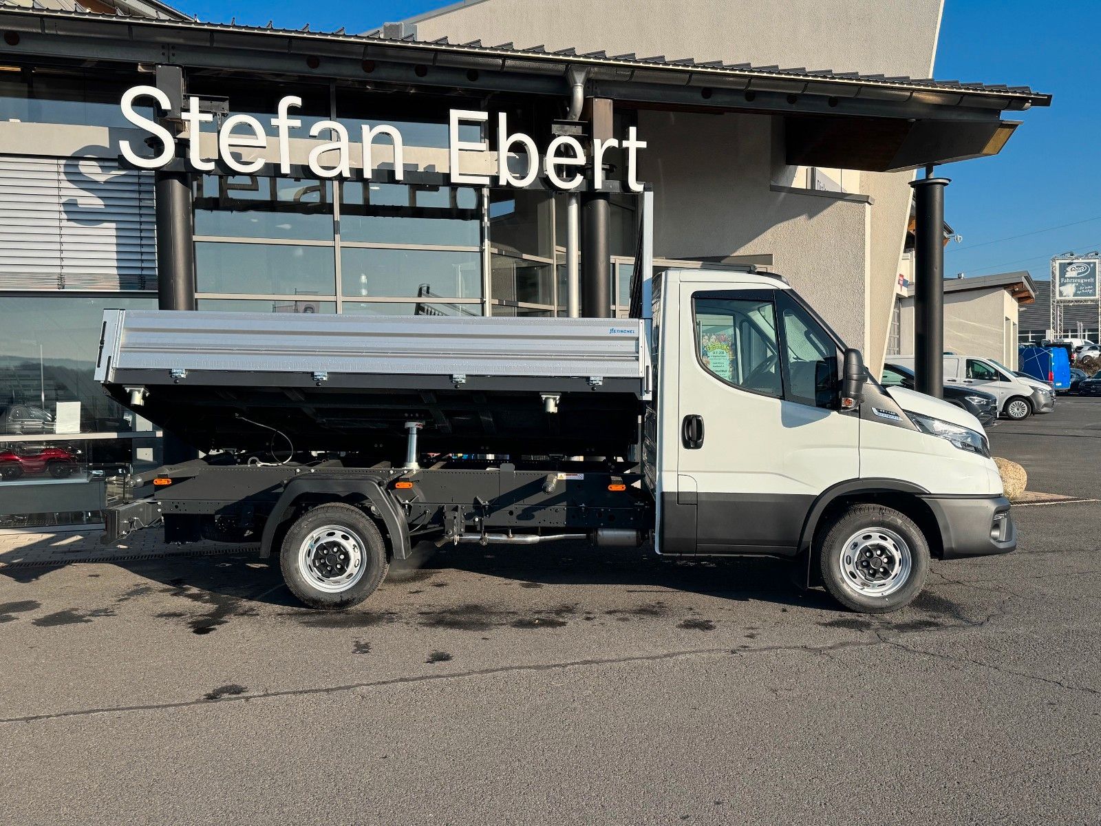 Fahrzeugabbildung Iveco Daily 35S14 A8*R3.450mm*Automatik*Kamera*2Sitze*