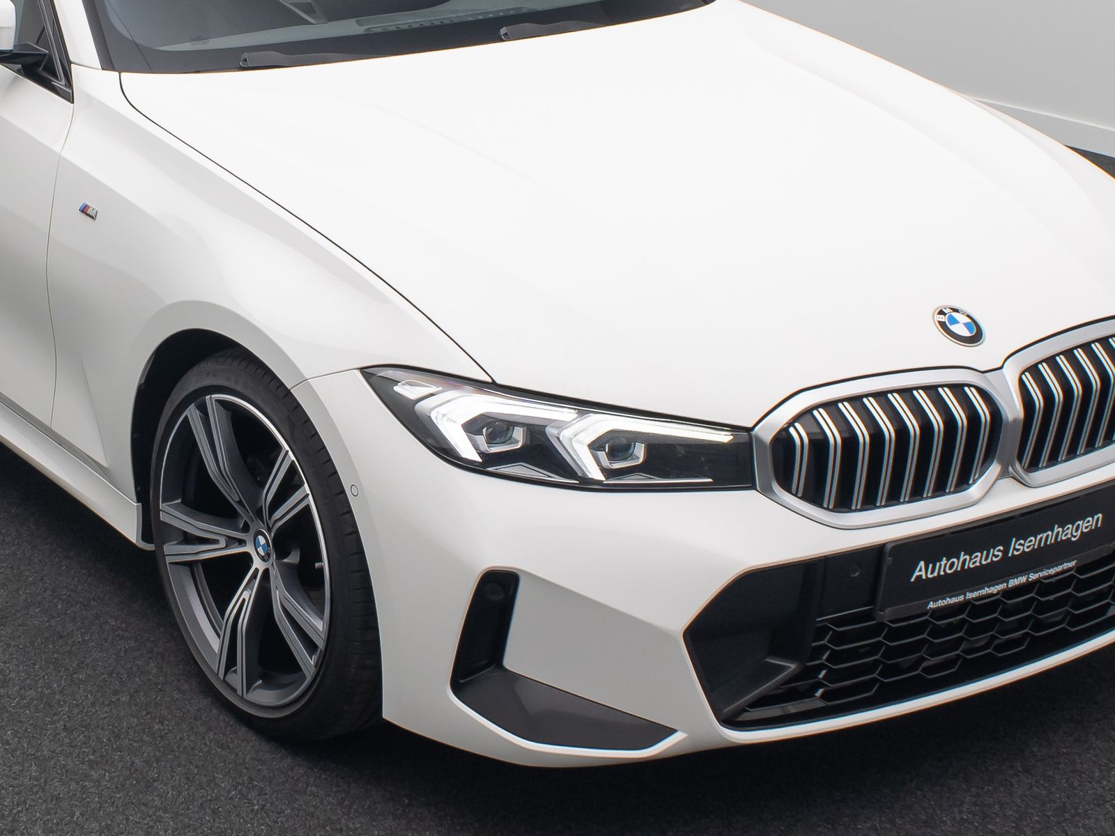 Fahrzeugabbildung BMW 320d M Sport DAB Kamera Alarm AHK Panorama 19"