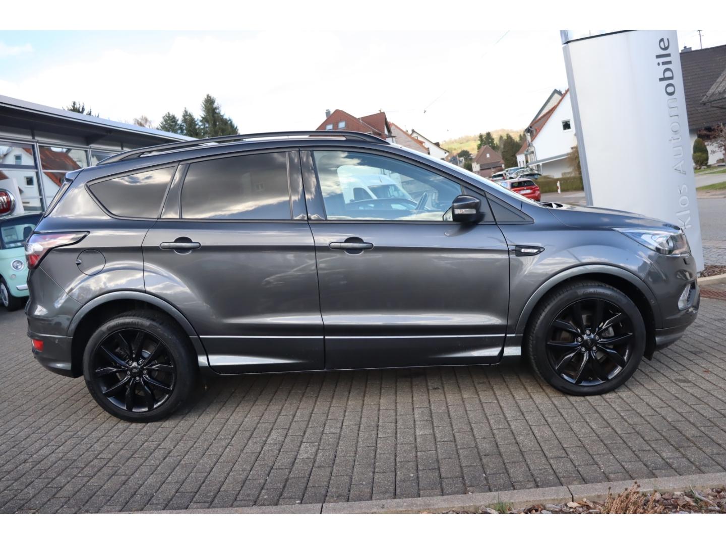 Ford Kuga ST-LINE 1.5 ECOBOOST 150PS NAVI CARPLAY PDC