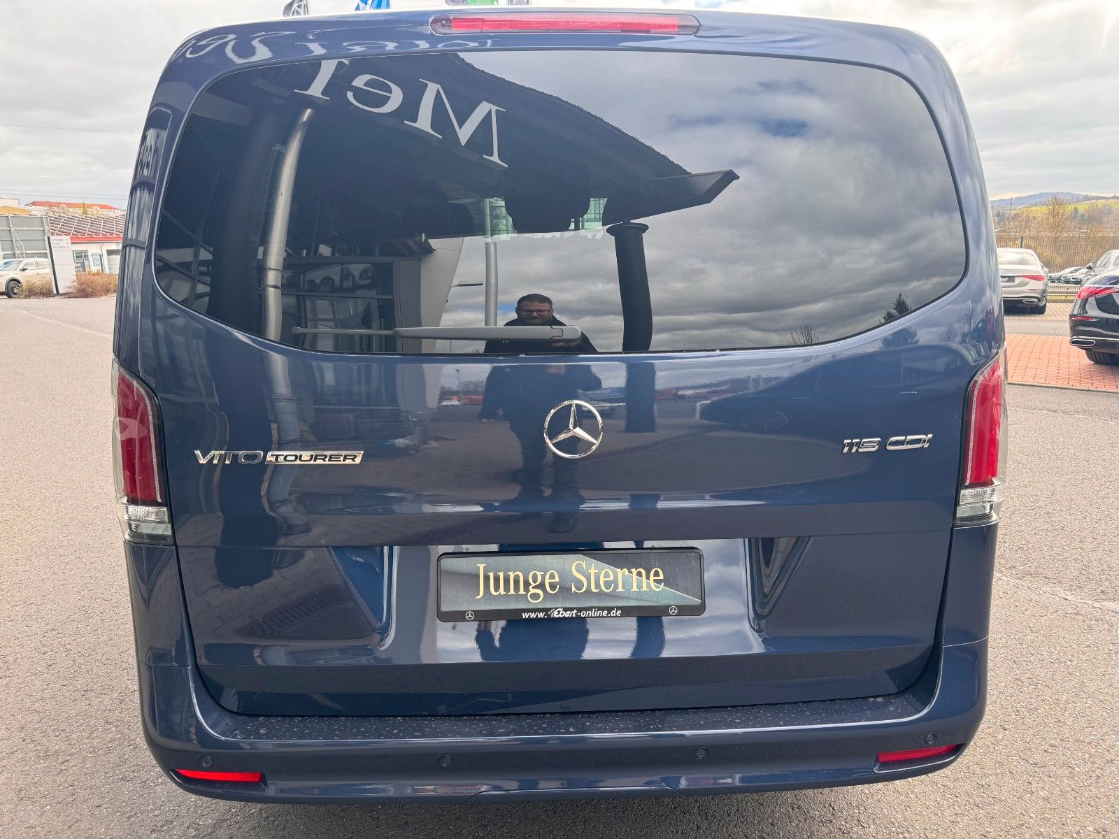 Fahrzeugabbildung Mercedes-Benz Vito 119 CDI Tourer Select DISTRONIC LED AHK2,5t