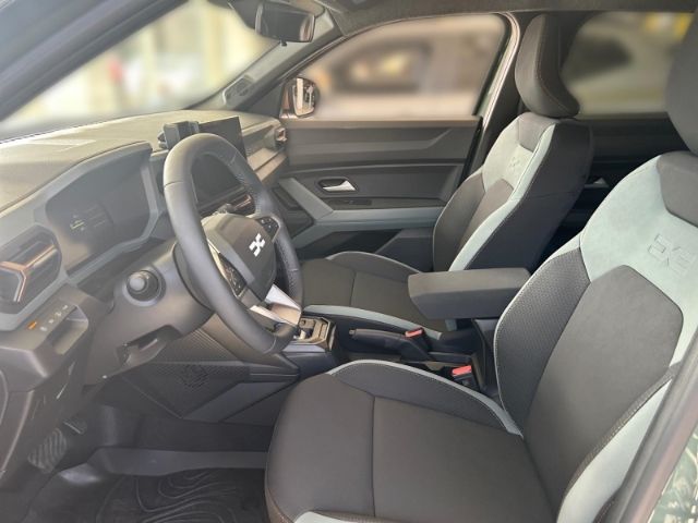 Fahrzeugabbildung Dacia Duster Extreme 1.6 Hybrid 140HP AT SHZ Digitales