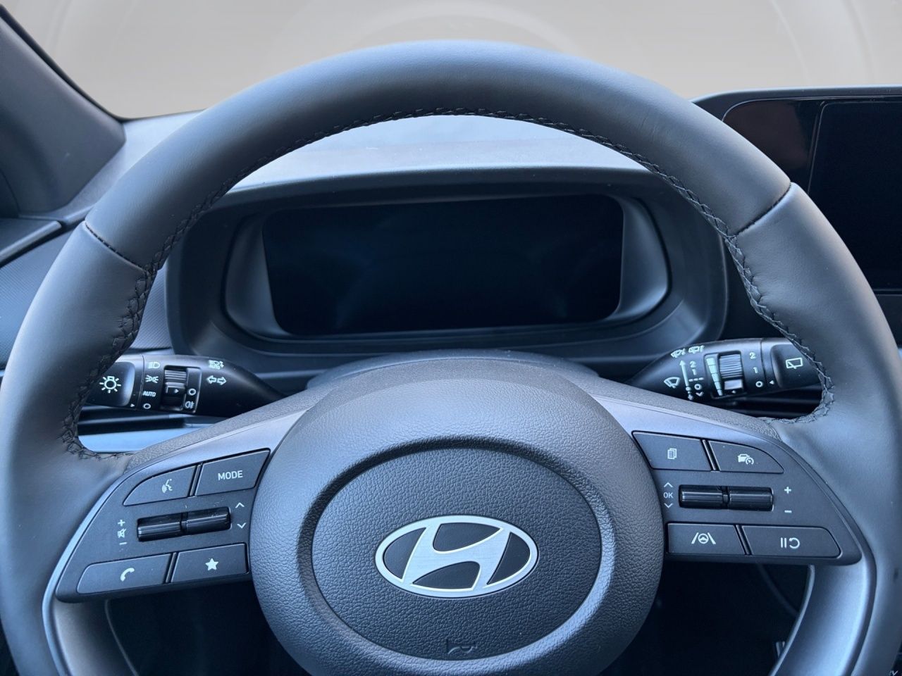 Fahrzeugabbildung Hyundai i20 BLACKLINE *KLIMAA*CARPLAY*SHZ*LHZ*NAVI*