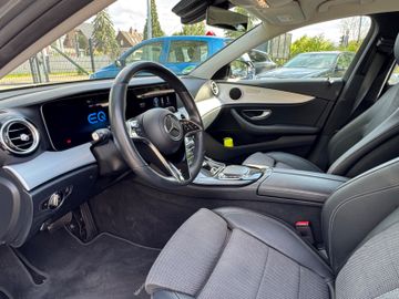 Mercedes E 300 - 11