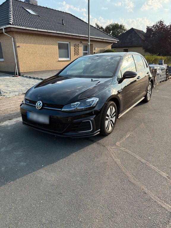 Image of Volkswagen Golf