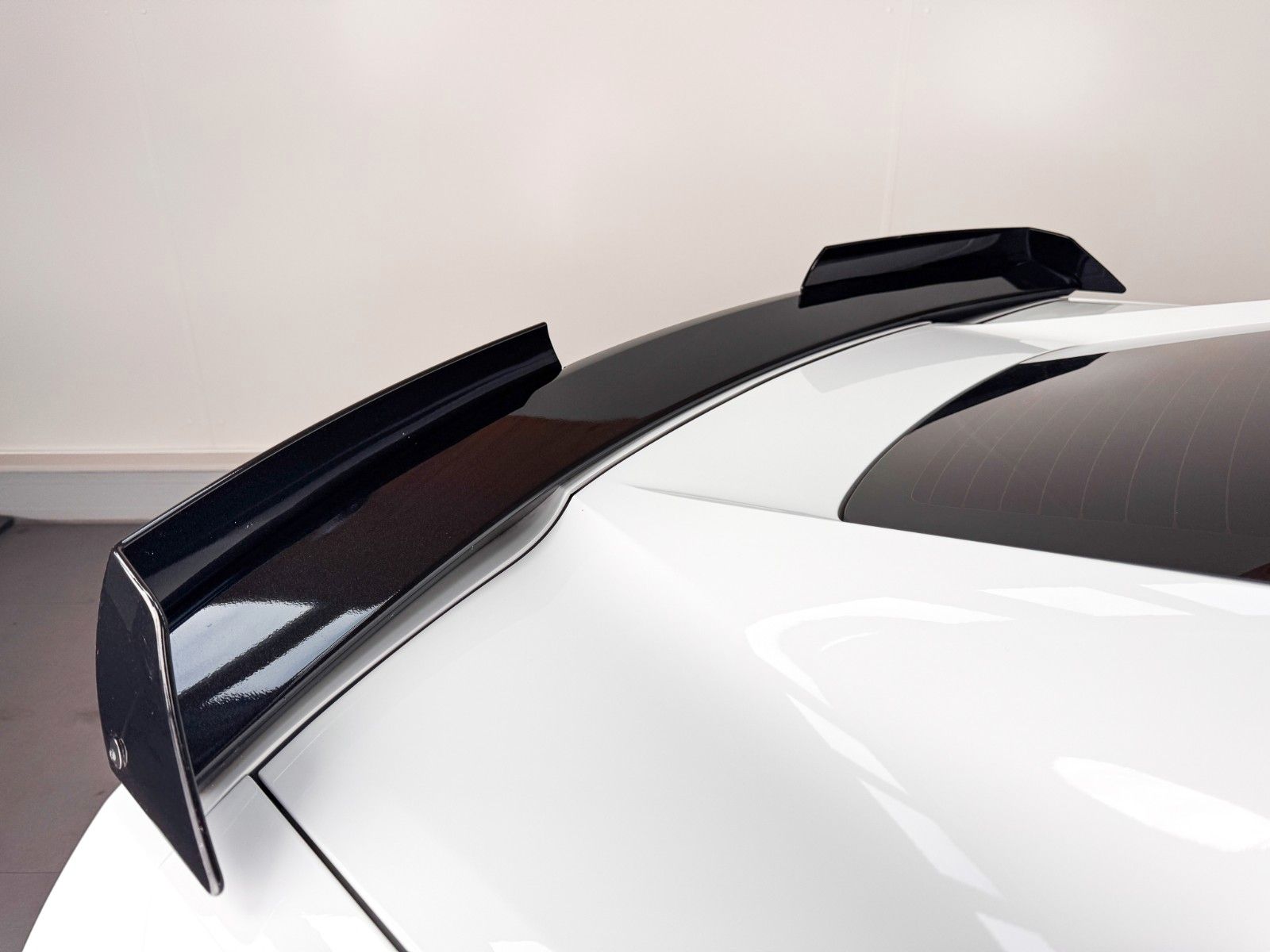 Fahrzeugabbildung Corvette 6.2 C7 AT8 / Z07-Paket / Comp.-Sitze / DEUTSCH