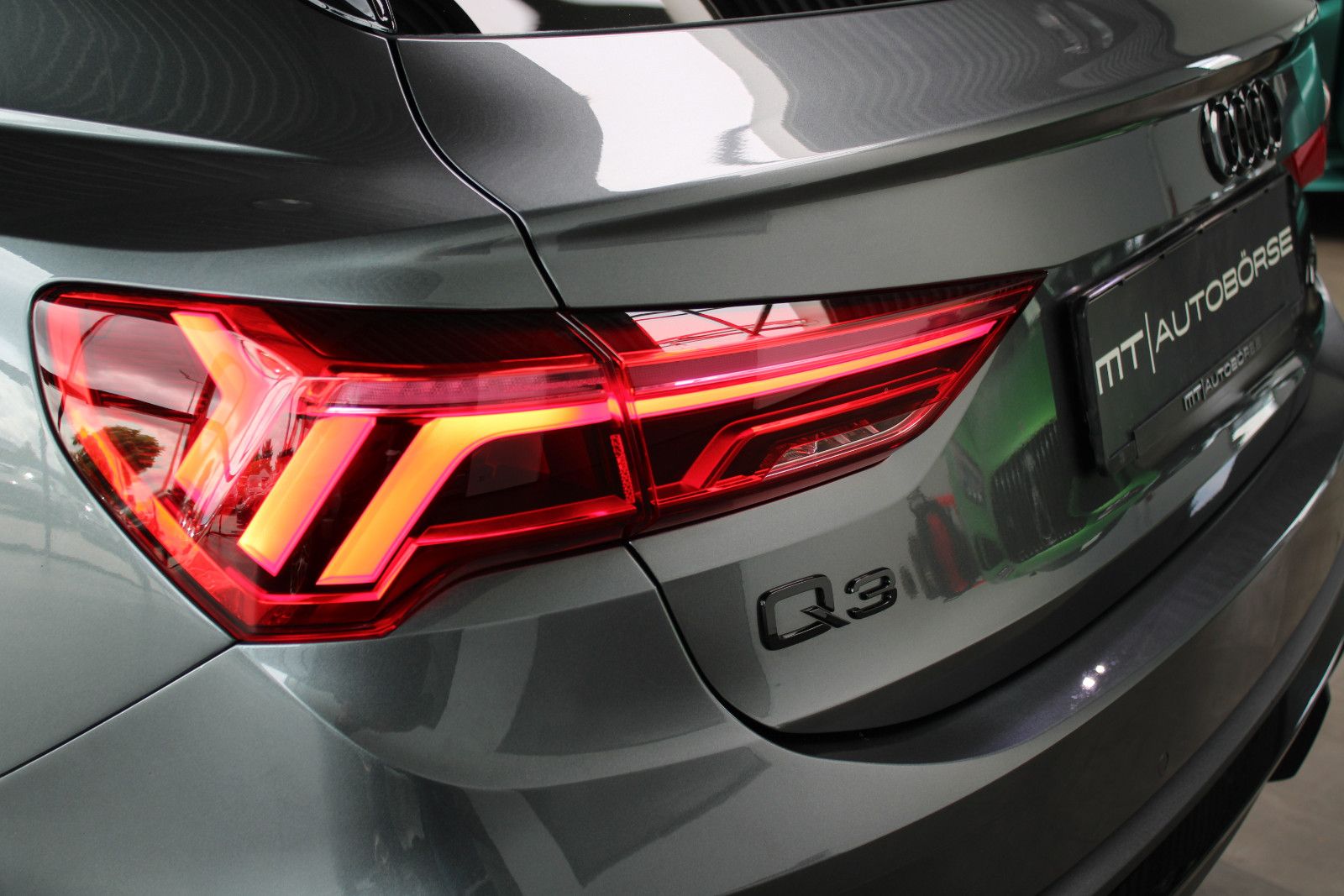 Audi Q3 SPORTBACK 45 TFSIe S LINE/AHK/ACC/MATRIX/20" foto 11
