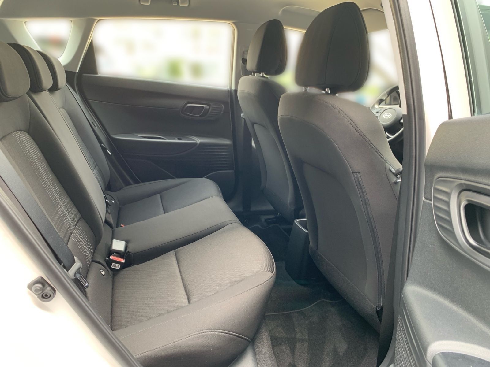 Fahrzeugabbildung Hyundai BAYON 1.0 T-GDI Select Navi Kamera Allwetter