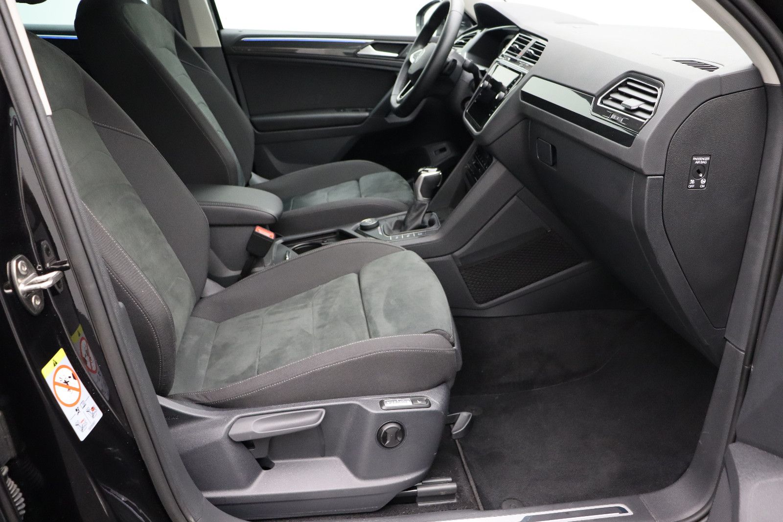 Fahrzeugabbildung Volkswagen Tiguan 2.0 Elegance 4Motion