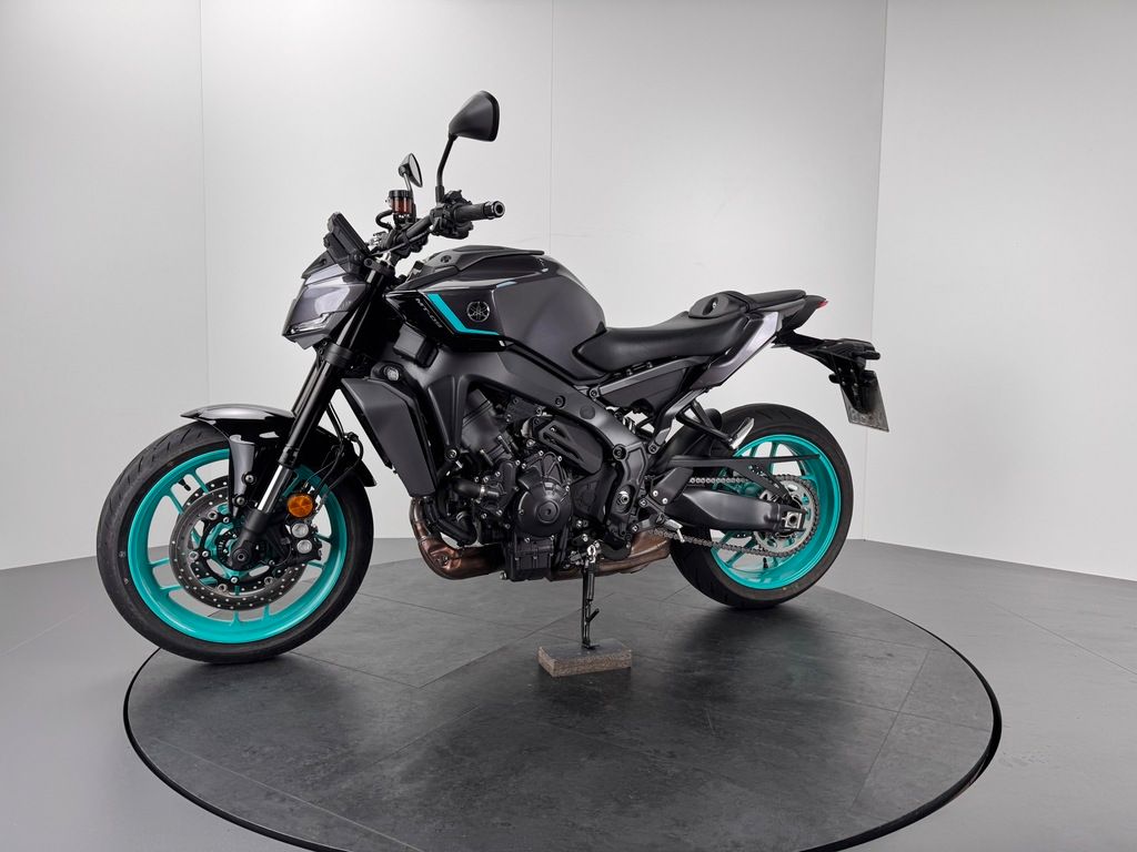 Fahrzeugabbildung Yamaha MT-09 Y-AMT 35 KW *TOP-ZUSTAND *SERVICE NEU