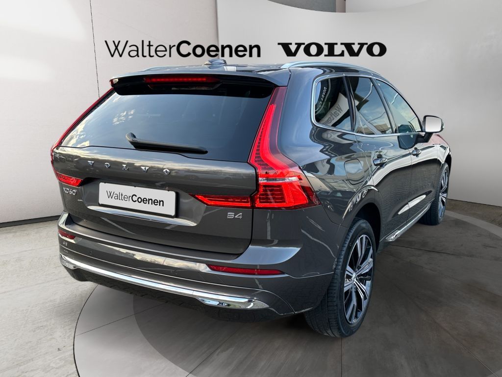 VOLVO XC60 B4 D Plus Bright,Fahreras.,Nappa,AHK,STHZ. VOLVO XC60 B4 D Plus Bright,Fahreras.,Nappa,AHK,STHZ.