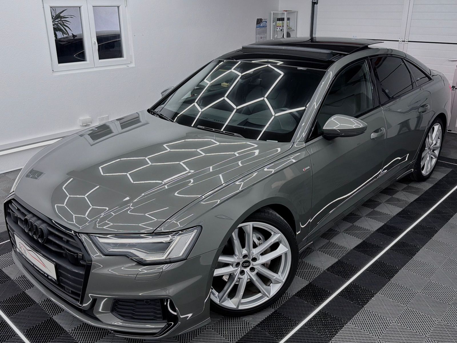 Fahrzeugabbildung Audi A6 Lim. 50 TDI Quattro S-LINE SPORT/HuD/ACC/PANO