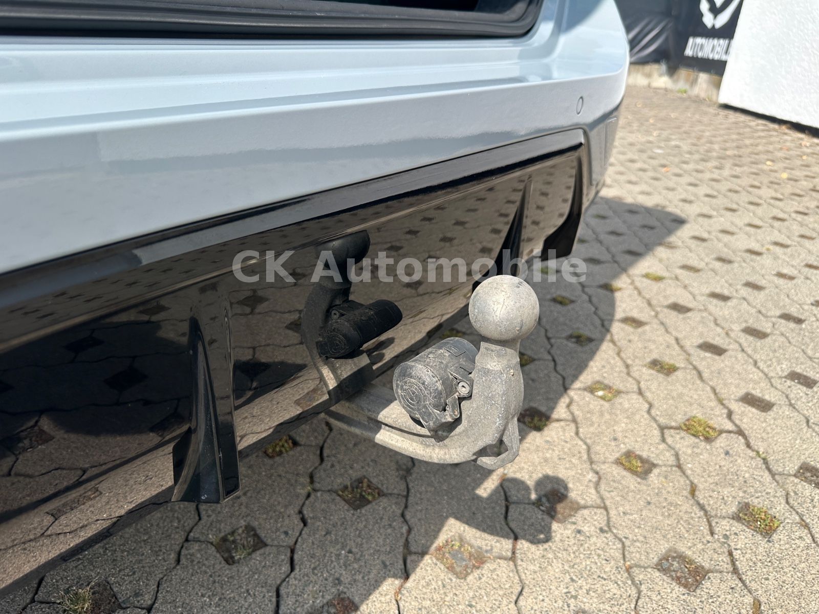 Fahrzeugabbildung BMW 320d xDrive M-Sport/Widescreen/Navi/Pano/LED/AHK