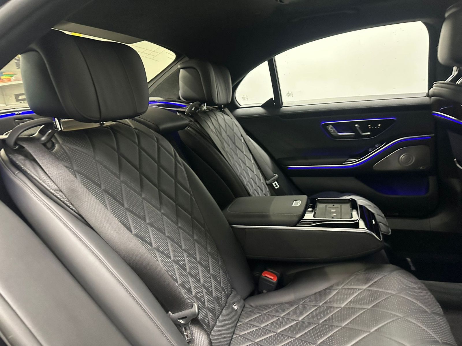 Fahrzeugabbildung Mercedes-Benz S 450 4MATIC L *AMG-LINE*ACTIVE BODY*EXKLUSIV*TV