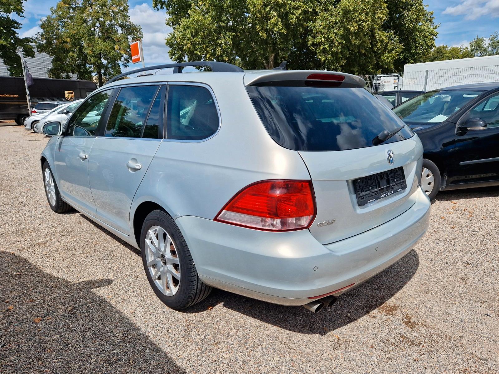 Volkswagen Golf 2010 — двигун 1.390 cm³, 122 HP (90kW)