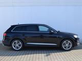 Audi Q7 3.0 TDI 272 PS qu. VOLL/LUFT/PANORAMA/AHK/STA - Audi Q7 mit Anhängerkupplung