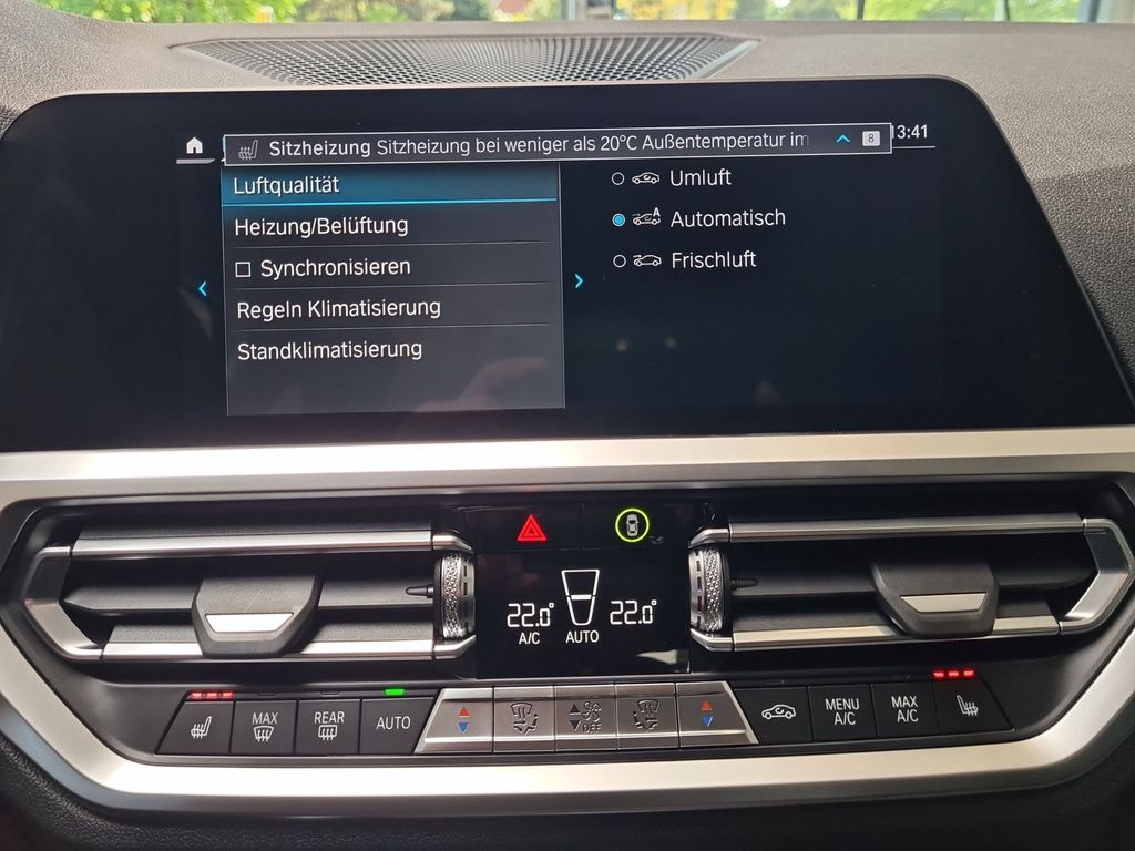BMW 330 e Sport Line LED DAB AHK RFK Shz uvm.