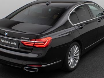 Fahrzeugabbildung BMW 730d xDr LED ACC HUD HI-FI DAB Kamera 360°