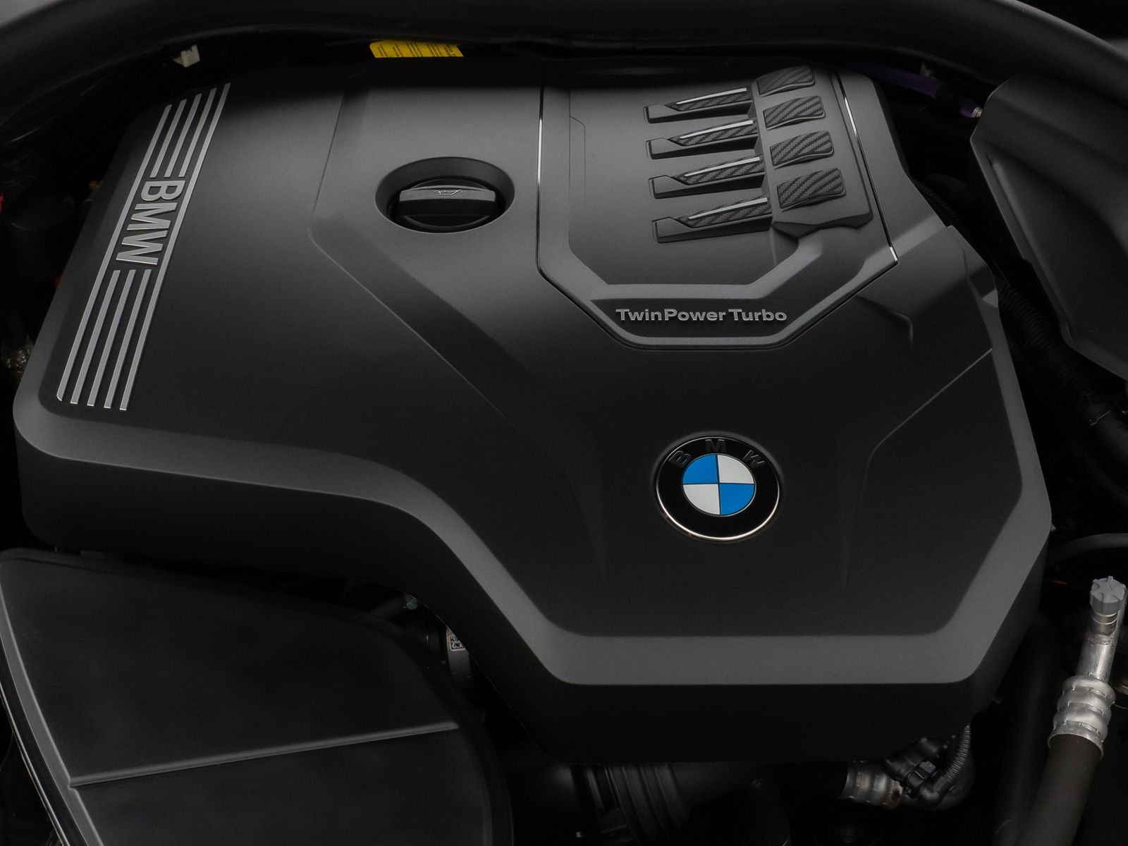 Fahrzeugabbildung BMW 530i Kamera Laser HUD DAB 4xKlima AHK Komfort