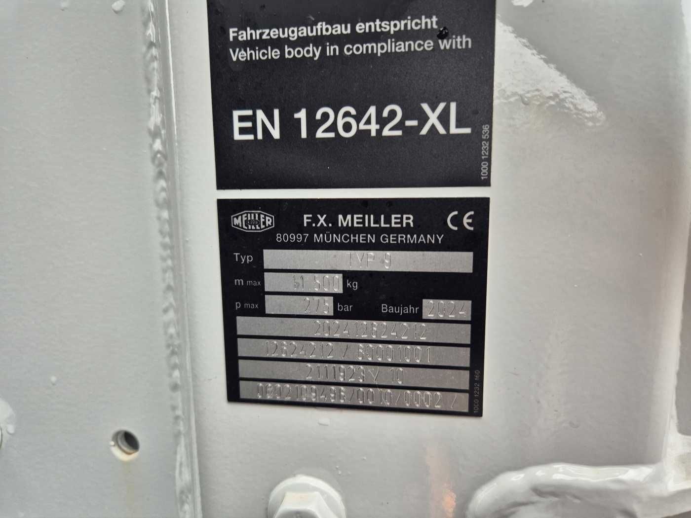 Fahrzeugabbildung Iveco X-Way AD200X48 HR OFF 4x2 Meiller Intarder 2x